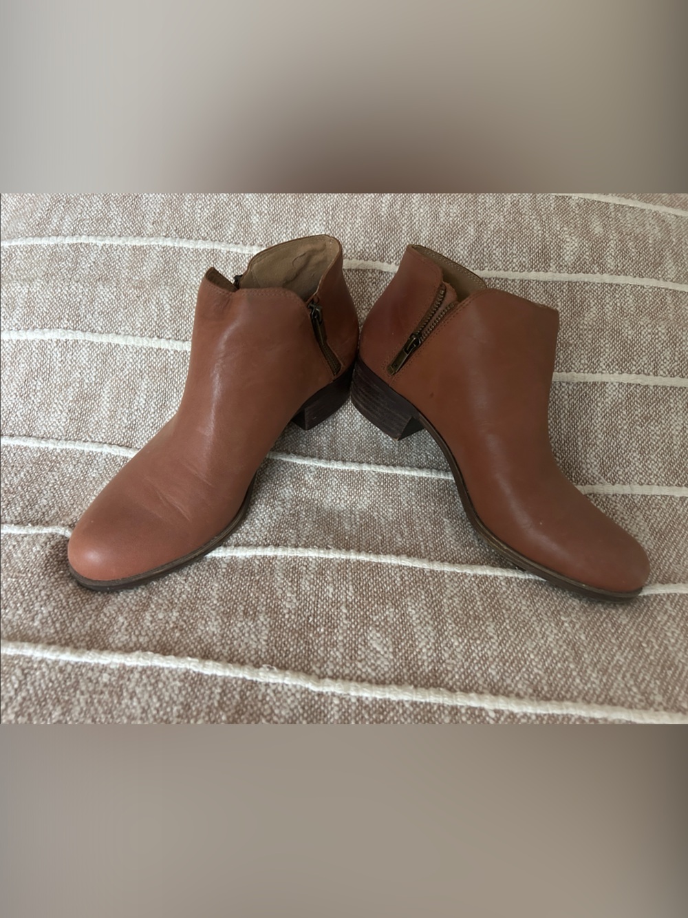 Lucky Brand Tan Leather Ankle Booties with Side Zip